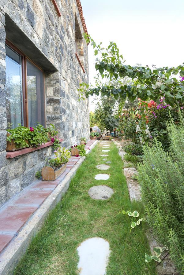 Bed and Breakfast Karaburun Bahce Екстер'єр фото